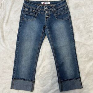 Piper & Blue Y2K Women's Size 5 Cuffed Stretch Button Fly Capri Cropped Jeans